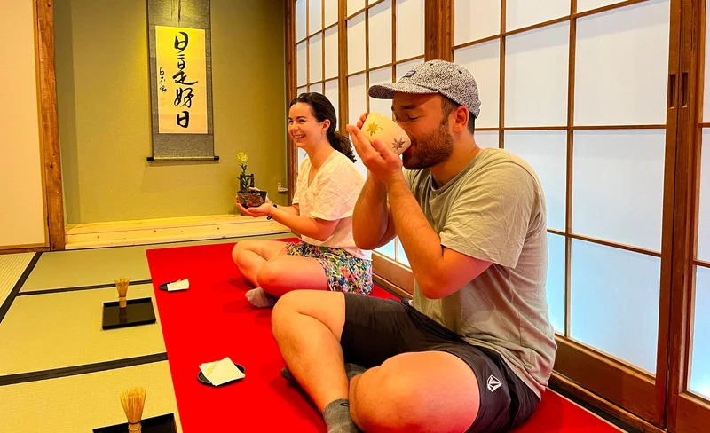 Tea Ceremony Experience in Osaka