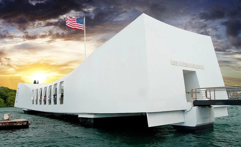 Luxury Pearl Harbor USS Arizona Memorial Tour in Honolulu