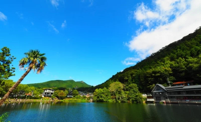 Yufuin & Kamado Jigoku & Tenmangu Shrine One Day Tour from Fukuoka