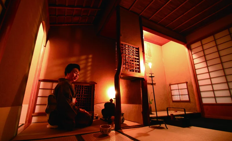 Kyoto Night Tour: Experience Japan's Traditional Culture