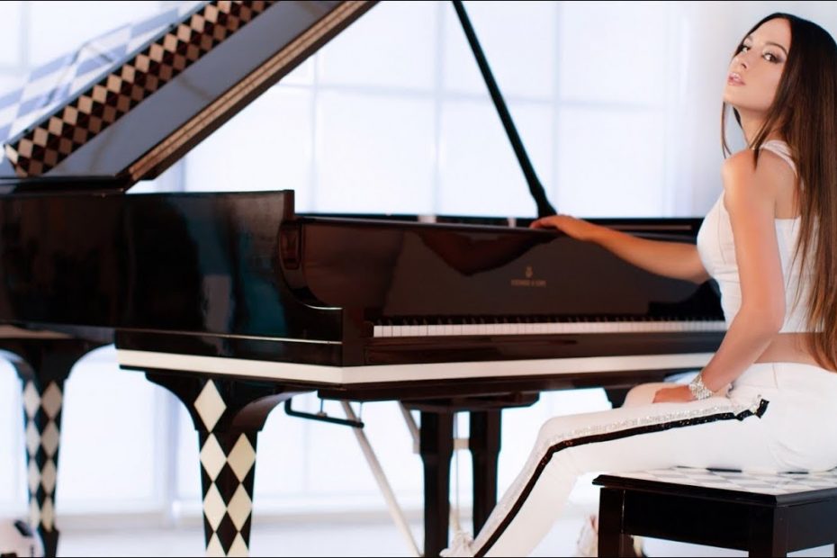 Lola Astanova - We Are the Champions - Queen (OFFICIAL VIDEO)