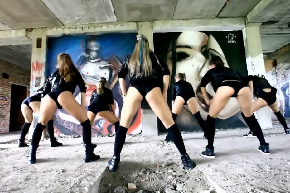 Perfect Shuffle Dance 2024 - Melbourne Bounce Music Mix 2024 - Beautiful Girls Shuffle Dance 2024