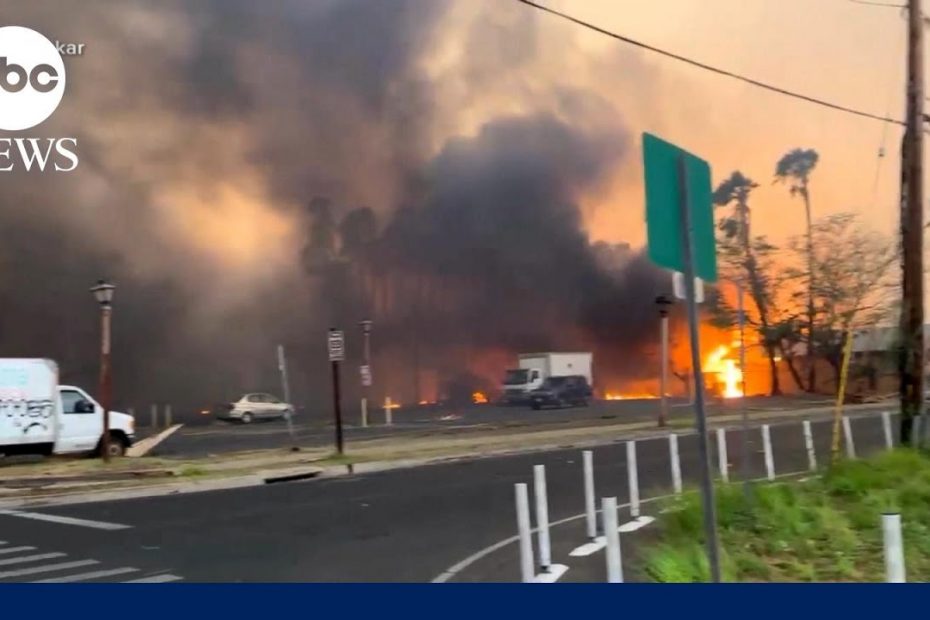 Wildfires in Hawaii cause mass evacuation