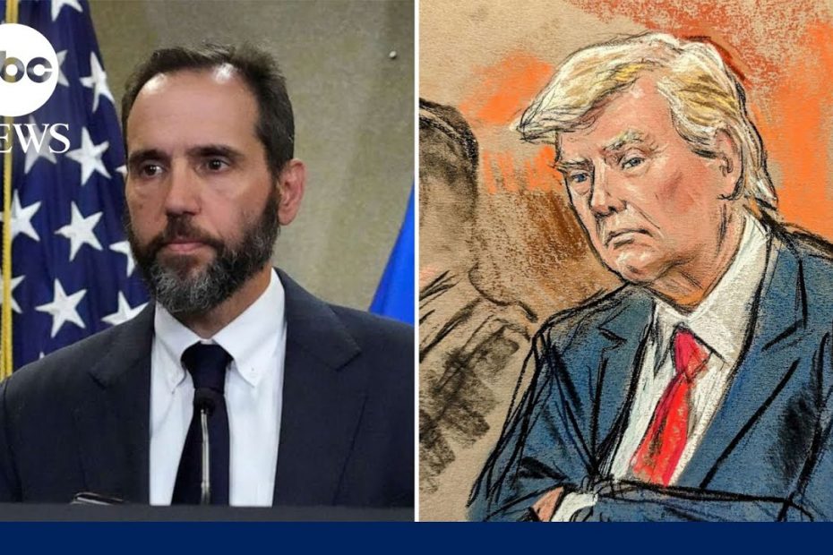 Special counsel Jack Smith in federal courtroom with former President Trump