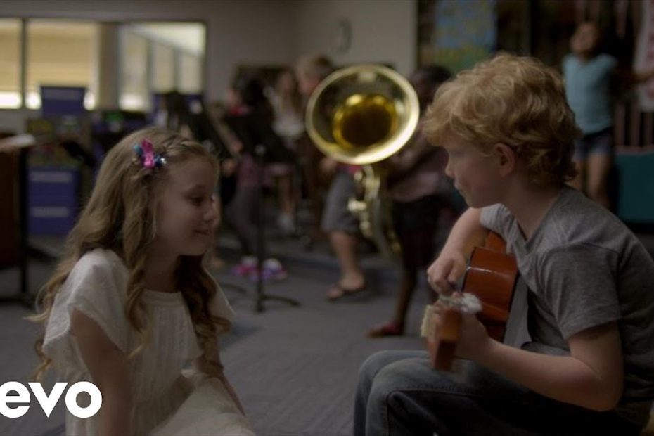 Taylor Swift - Everything Has Changed ft. Ed Sheeran
