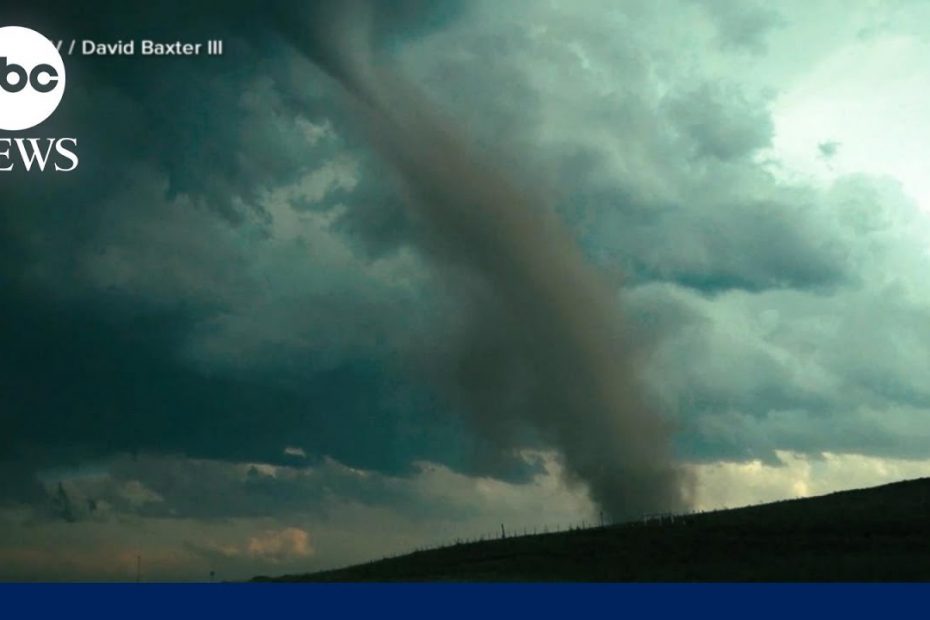 Texas tornado kills 3 people l GMA