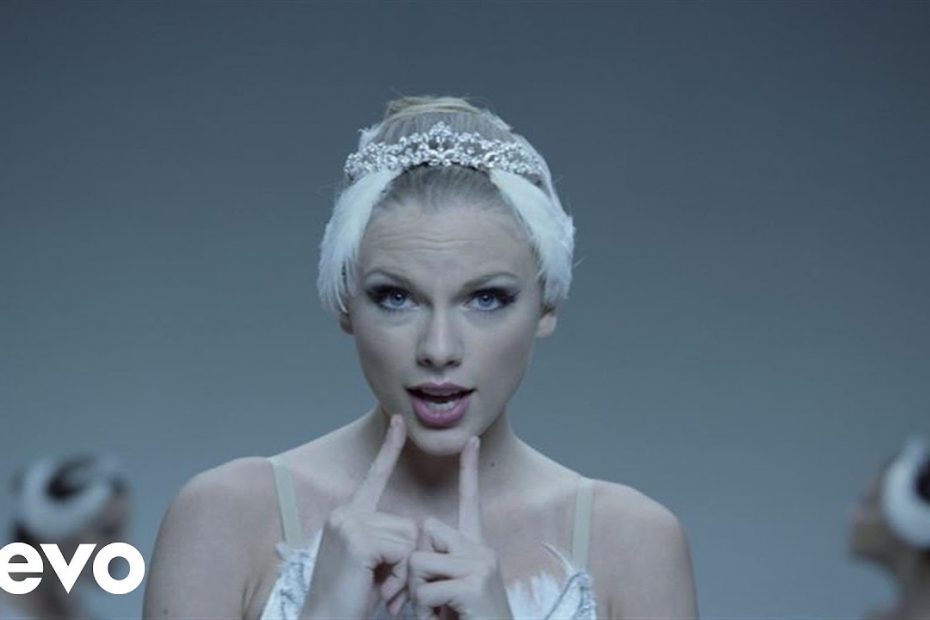 Taylor Swift - Shake It Off Outtakes Video #2 - The Ballerinas (Behind The Scenes Video)