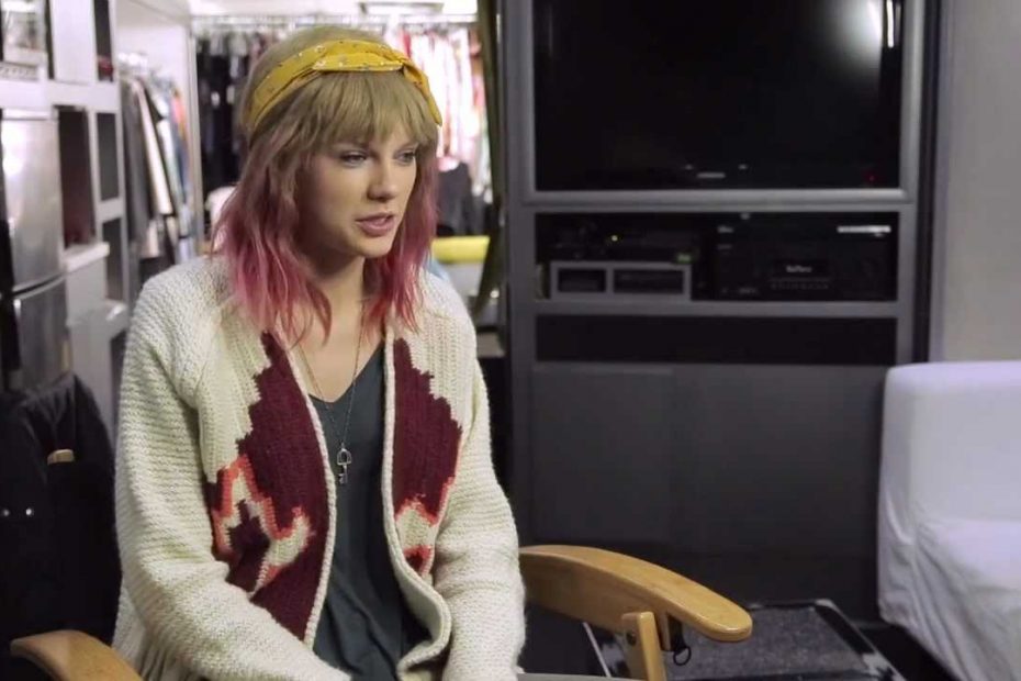 "I Knew You Were Trouble." Behind-The-Scenes #1