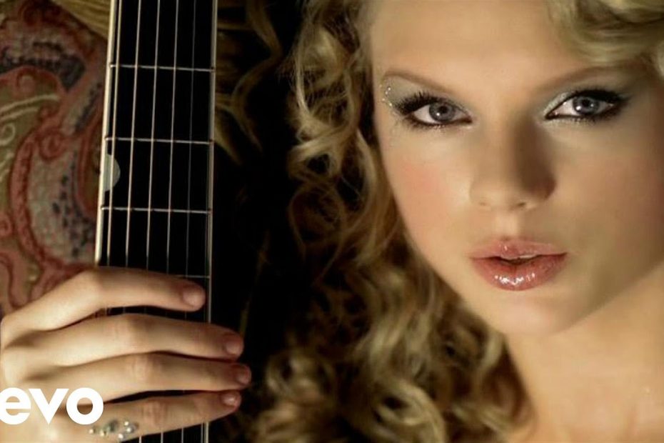 Taylor Swift - Teardrops On My Guitar