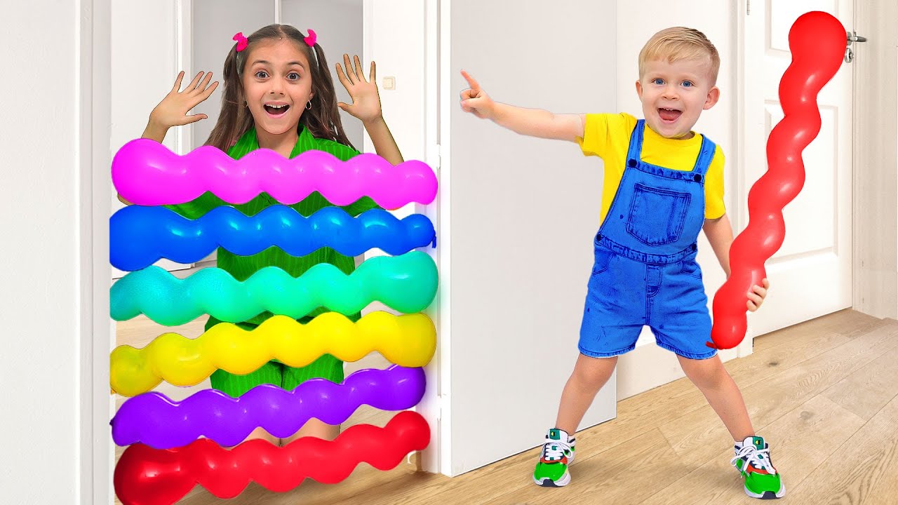 Kids Play with BALLOONS