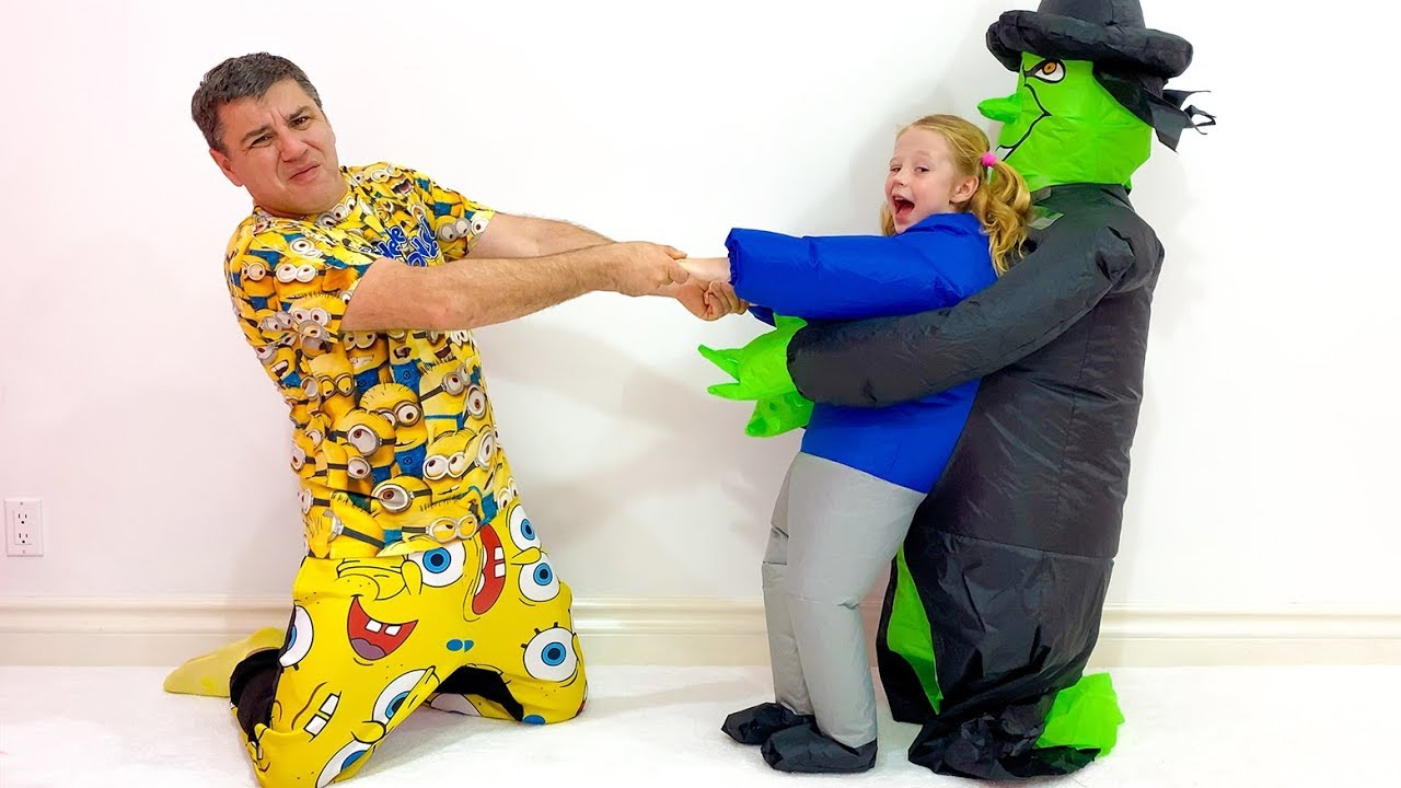 Nastya and papa – funny dress up for Halloween