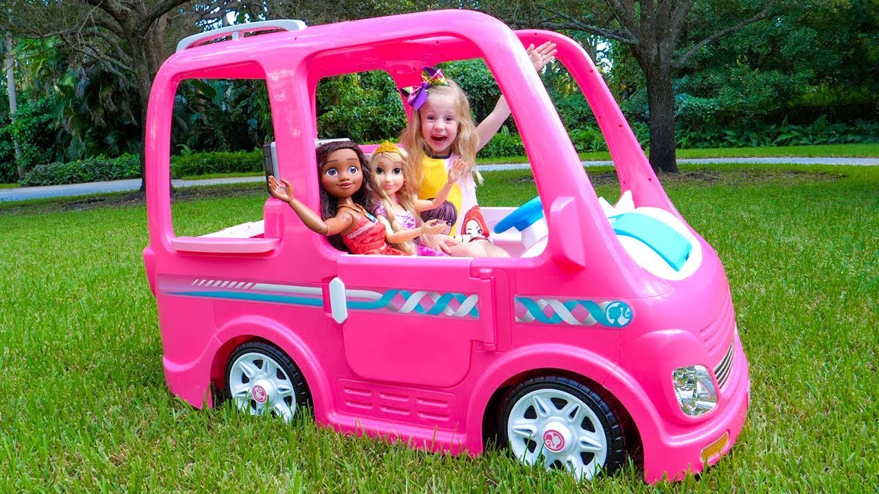 Nastya and her Barbie car – adventure with dad