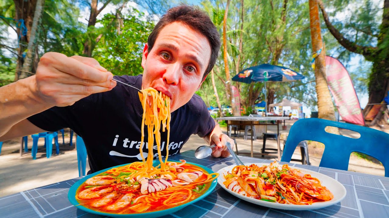 $6 Shrimp Noodles!!   MALAYSIAN STREET FOOD – Seafood Tour in Penang, Malaysia!