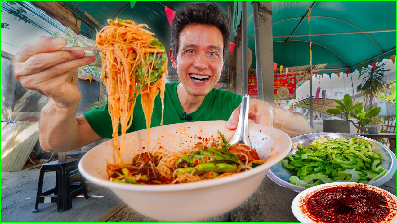 Thailand Street Food – 5 MUST-EAT Thai Noodle Soups in Bangkok!!
