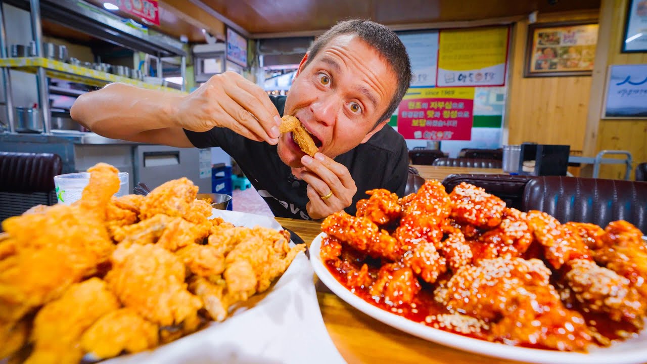 Extra Crispy Fried Chicken!!   STREET FOOD KOREA + My New Favorite Korean Food!