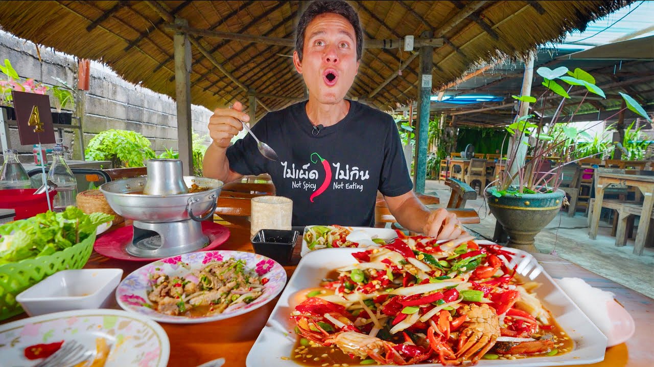 50 Chilies Papaya Salad!! SPICY THAI FOOD in Thailand! | Khon Kaen (ขอนแก่น)
