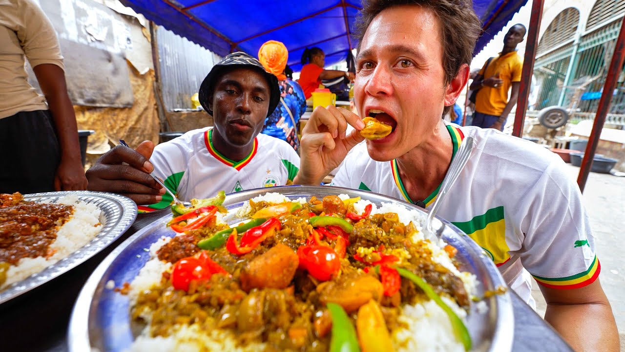 Street Food in Senegal!!   ULTIMATE SENEGALESE FOOD TOUR in Dakar | West African Food!