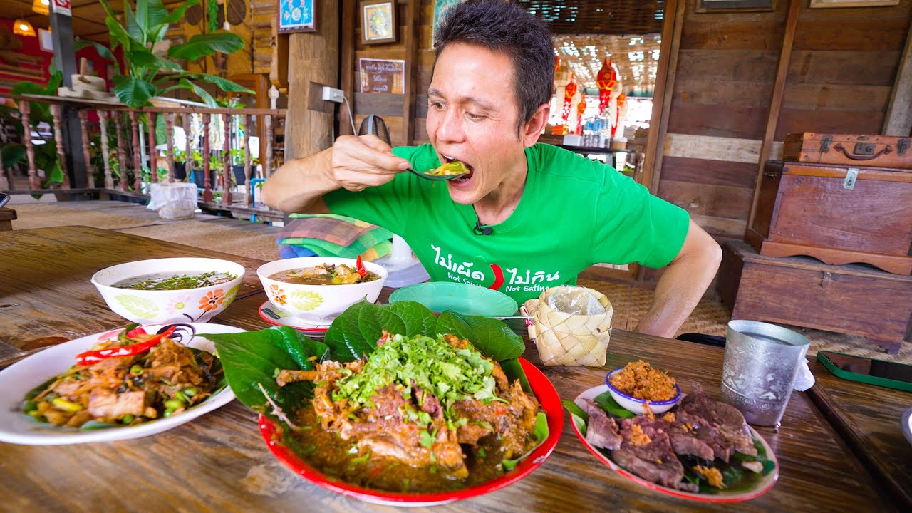 Thailand Street Food – INSANE WHOLE HERBAL CHICKEN + 11 Best Foods to Try in Chiang Mai!!