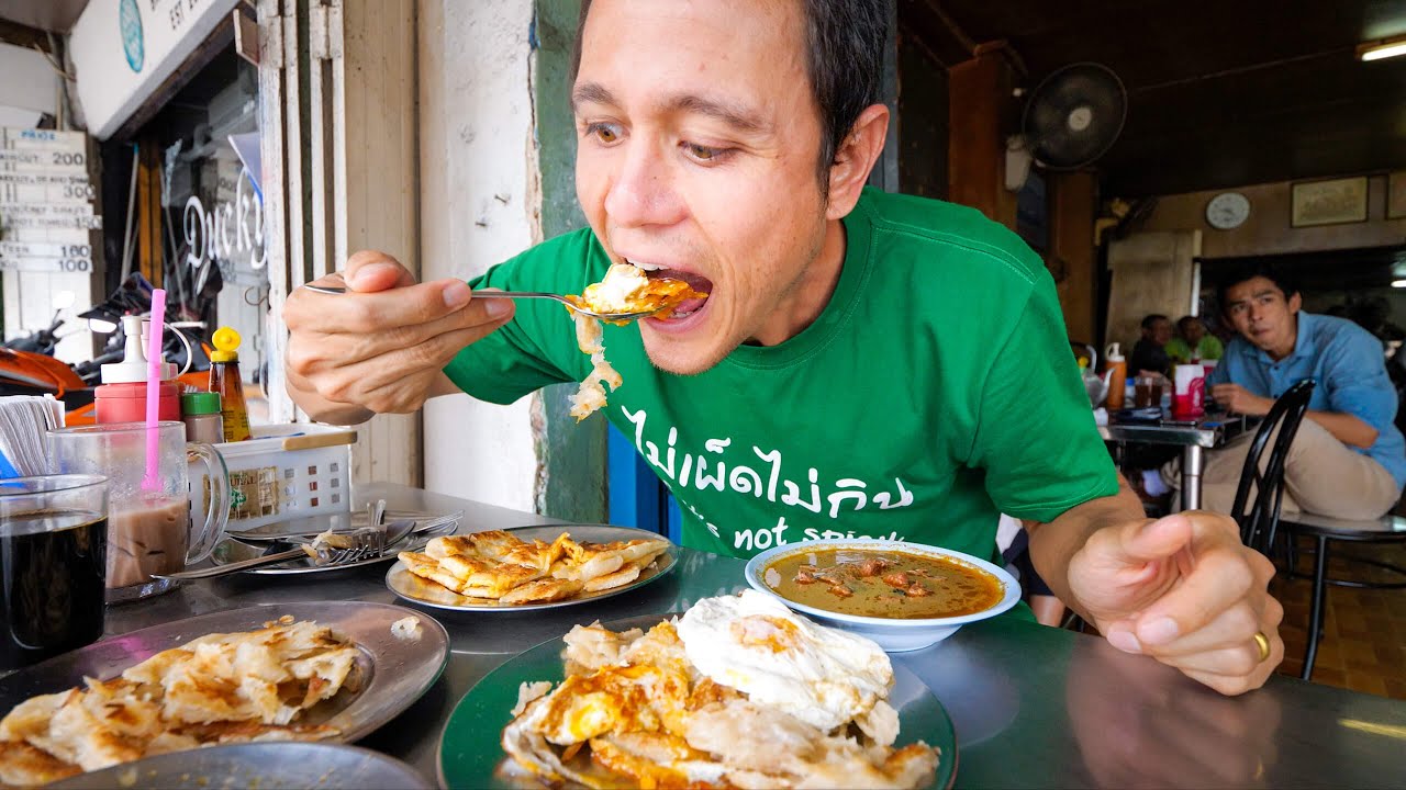 ULTIMATE Street Food in Phuket – BEST EGG ROTI + Fried Noodles! | Thailand Michelin Guide Tour!