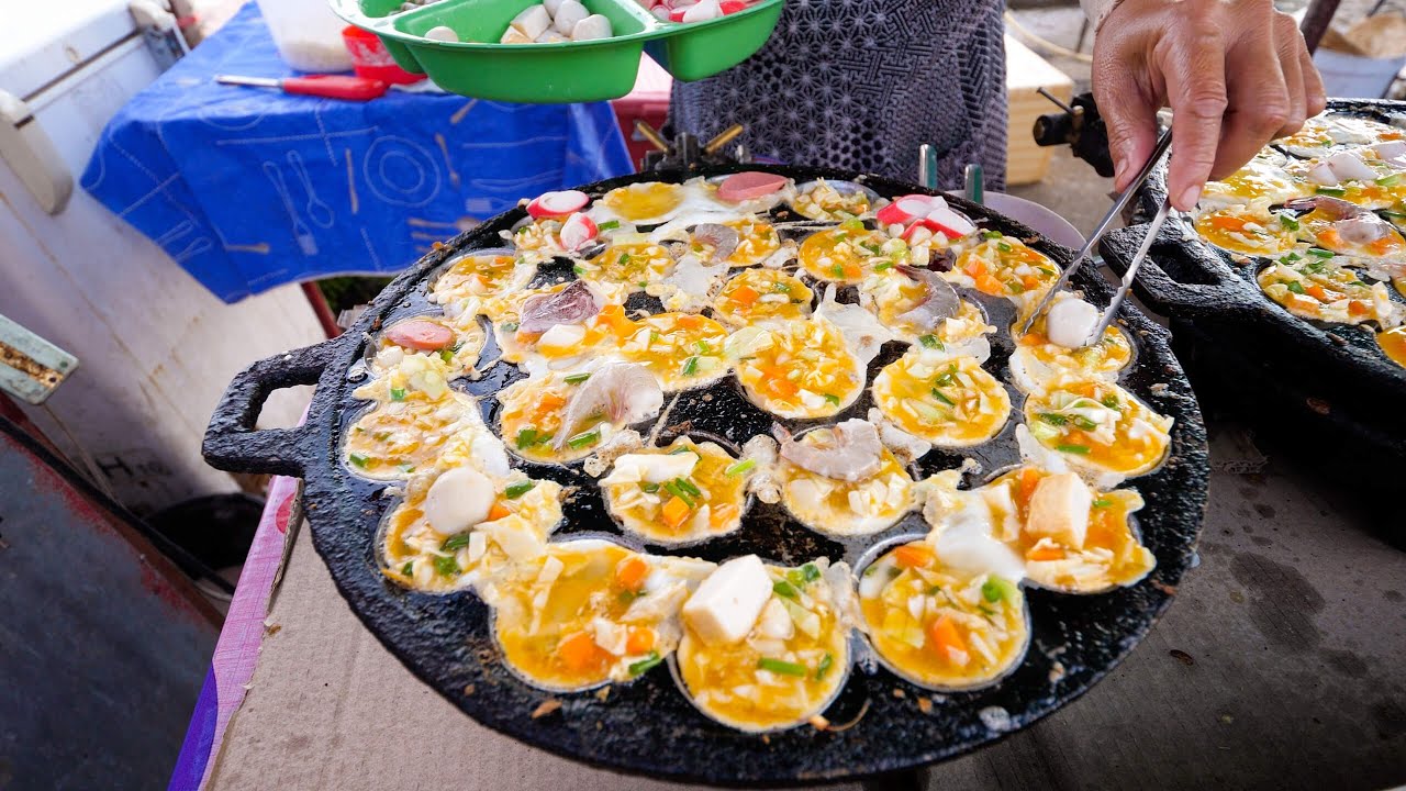 Asian Street Food – SEAFOOD PANCAKES! | Night Market Food Tour in Satun, Thailand!
