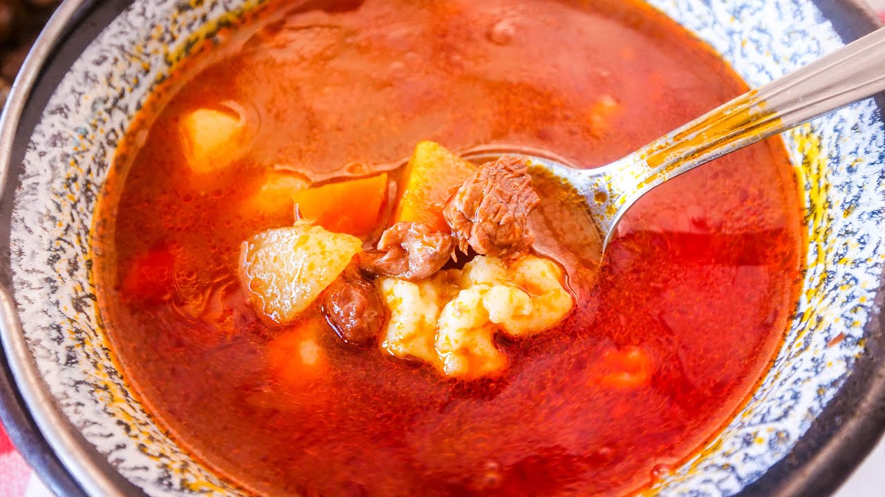 Hungarian Food!!   AMAZING GOULASH + Top Attractions in Budapest, Hungary!