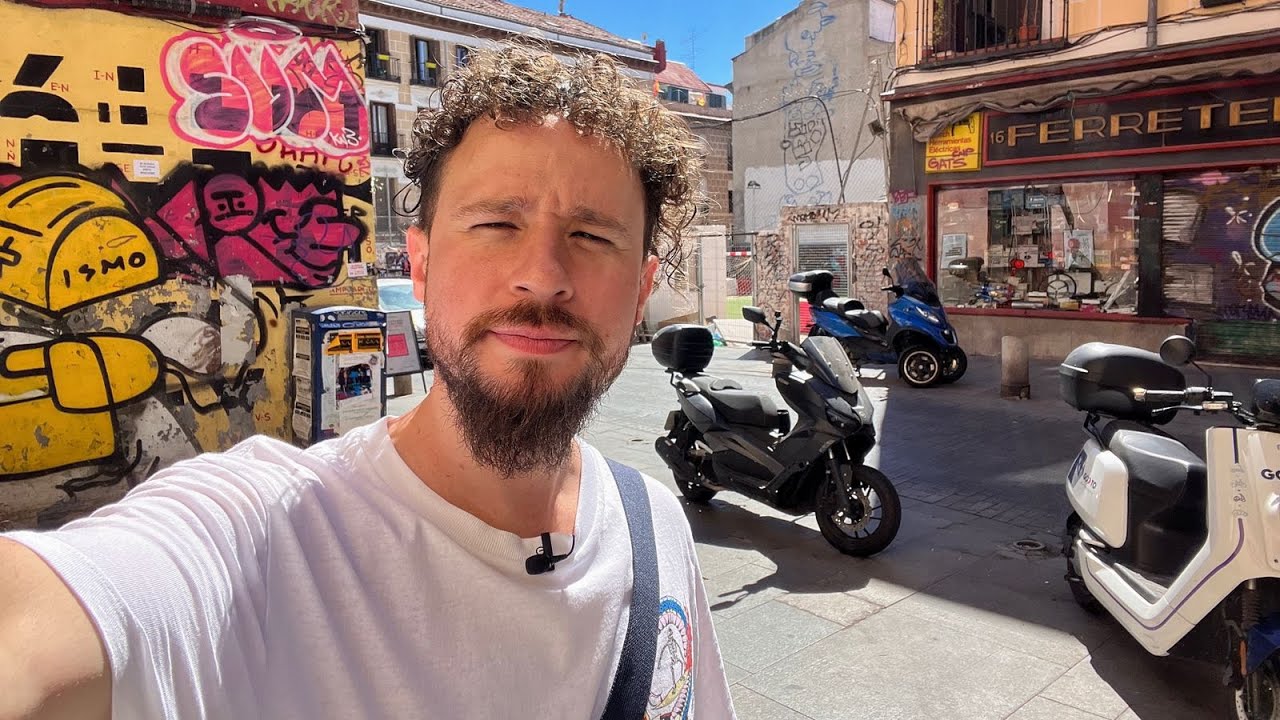 Recorriendo Lavapies: un barrio multi-cultural en España | MADRID