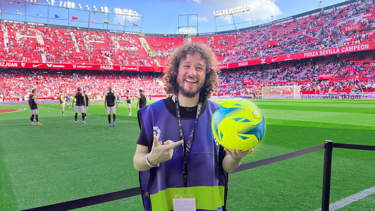 Así se vive un partido de fútbol en ESPAÑA | El Gran Derbi: ¡gran experiencia!  ⚽️
