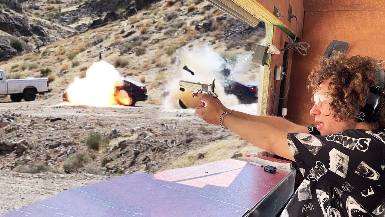 EXPLOTÉ UN AUTO EN EL DESIERTO   | Las Vegas