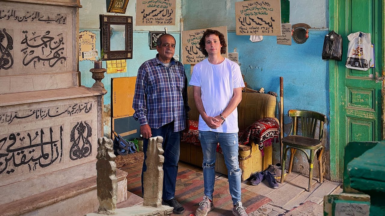 LA CIUDAD DE LOS MUERTOS: Vidas adentro de tumbas | Cairo