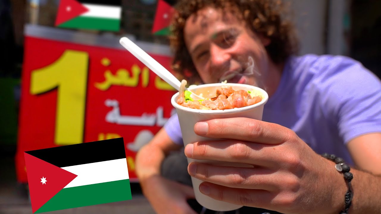 Probando comida callejera árabe en JORDANIA