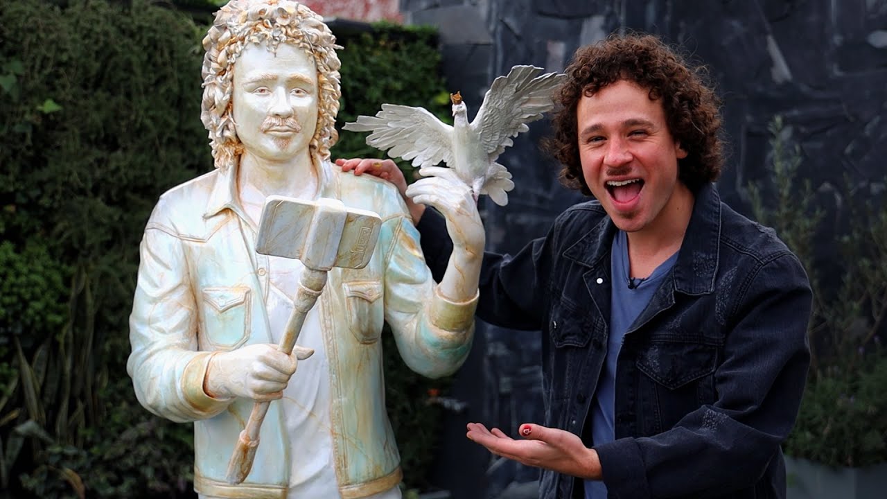 UN SEGUIDOR ME HIZO ESTATUA   | Escultura de Luisito Comunica