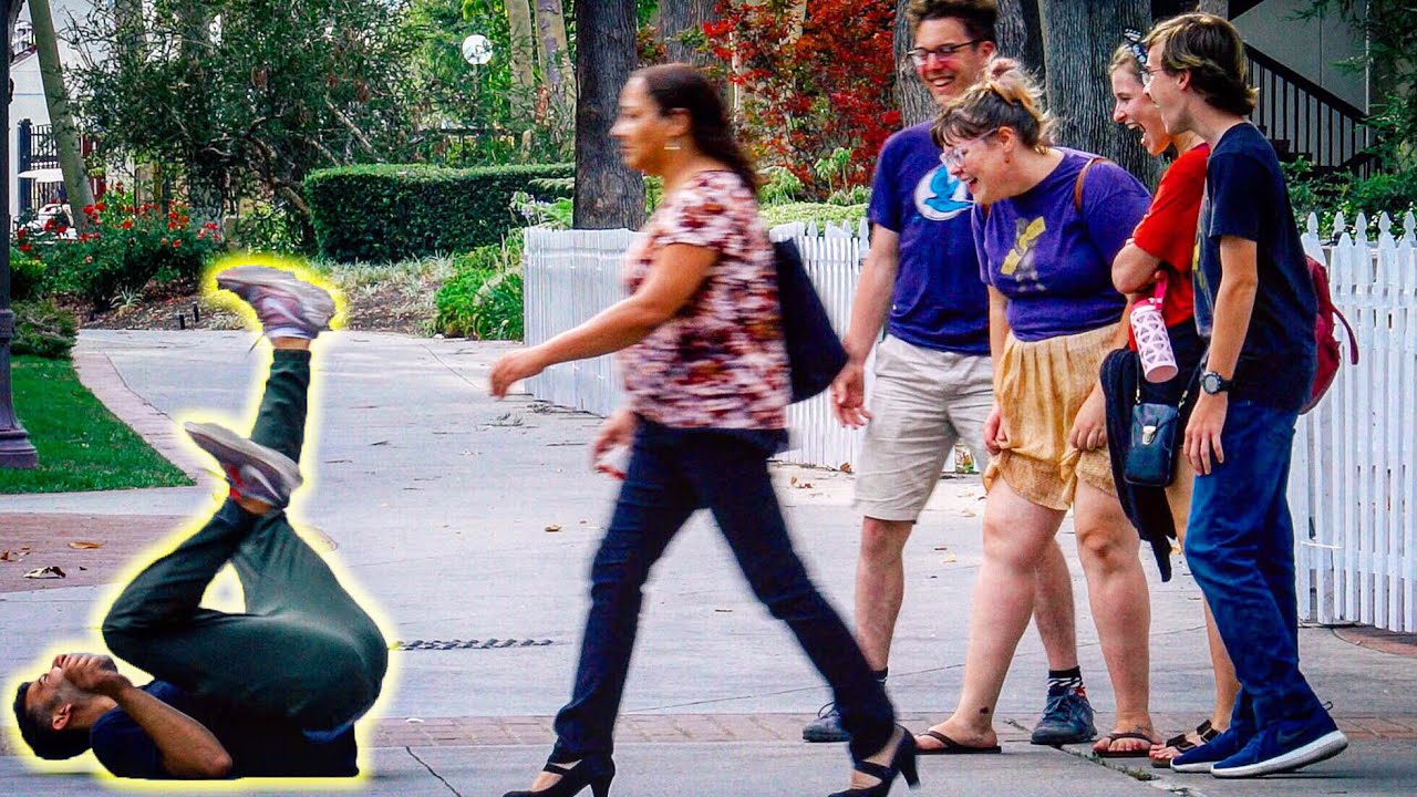 Laughing HYSTERICALLY in public… (surprised a fan)