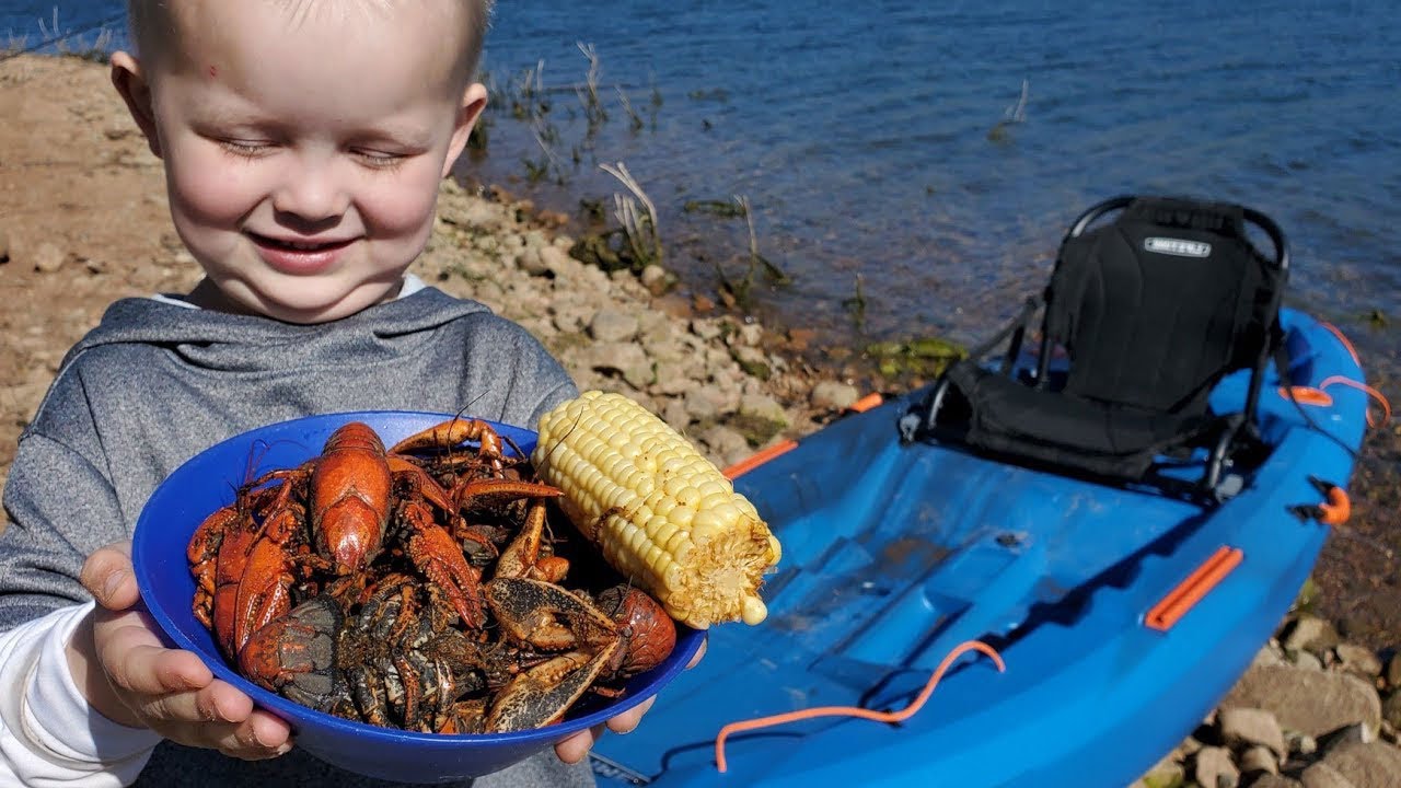 Crawfish Catch & Cook – Camping on Deserted Island (Fishing & Trapping Dinner)