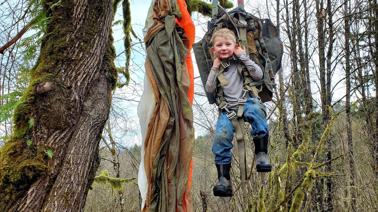 Plane Crash Survival Camping & Bushcraft Shelter – Surviving like DB Cooper