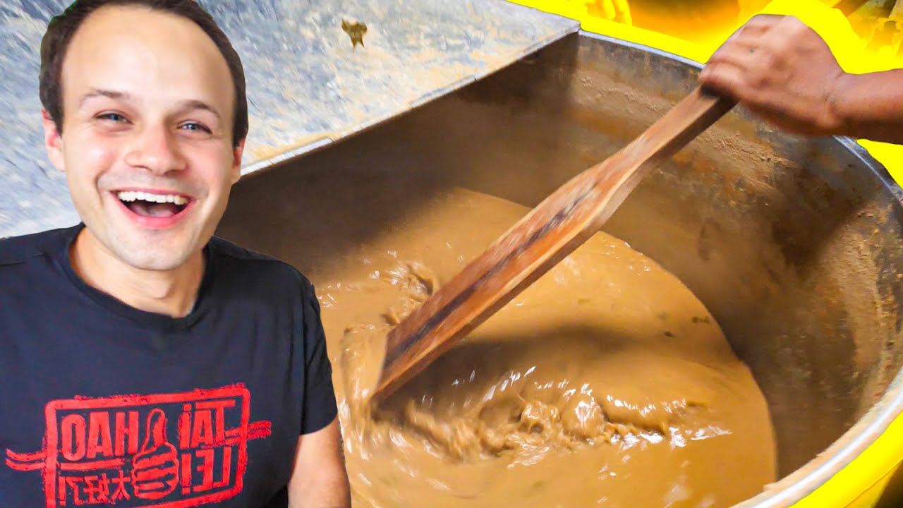 Street Food in Malaysia – Laksa HOT TUB + $500 USD Street Noodles in Penang, Malaysia – Worth It?!