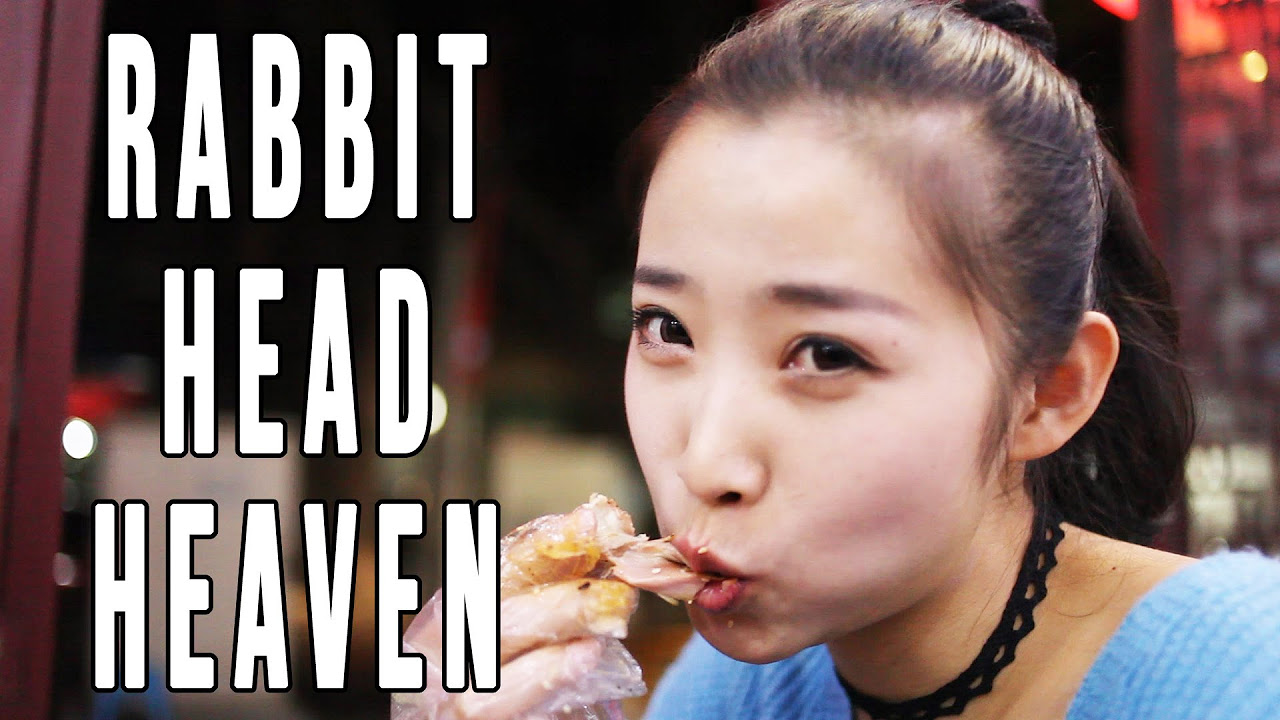 Chinese Food With A Local Girl | Sichuan Rabbit Head On The Street in Chengdu