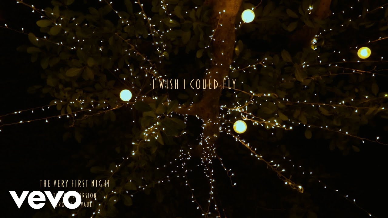 Taylor Swift – The Very First Night (Taylor’s Version) (From The Vault) (Lyric Video)