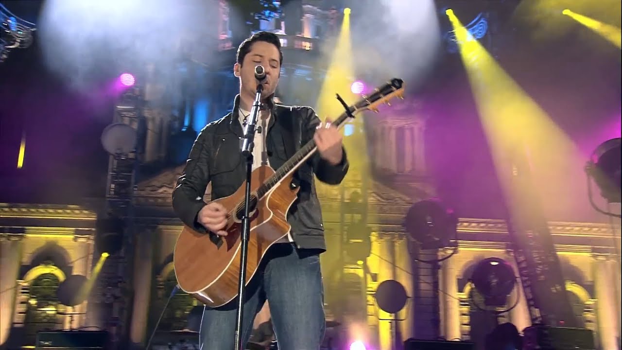 Boyce Avenue – Rolling In The Deep – Live at the MTV EMAs Belfast 2011 (Adele cover)