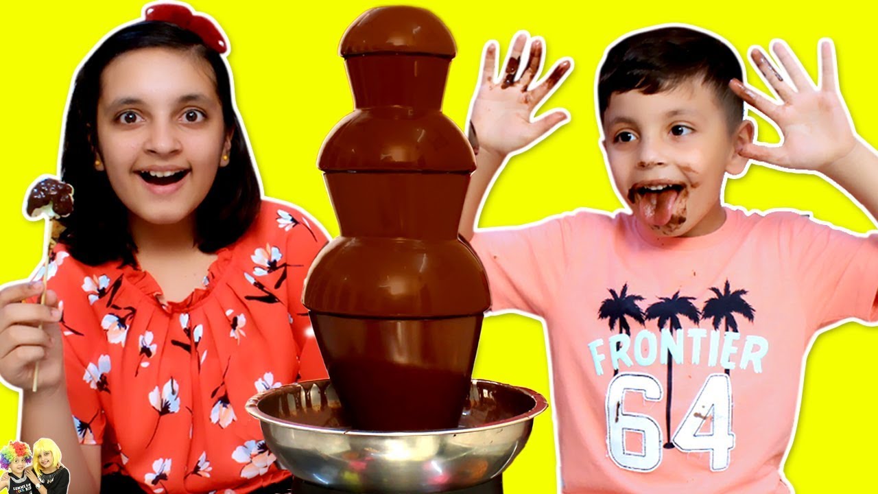 CHOCOLATE FOUNTAIN CHALLENGE | Eating Fondue Challenge Funny Kids | Aayu and Pihu Show