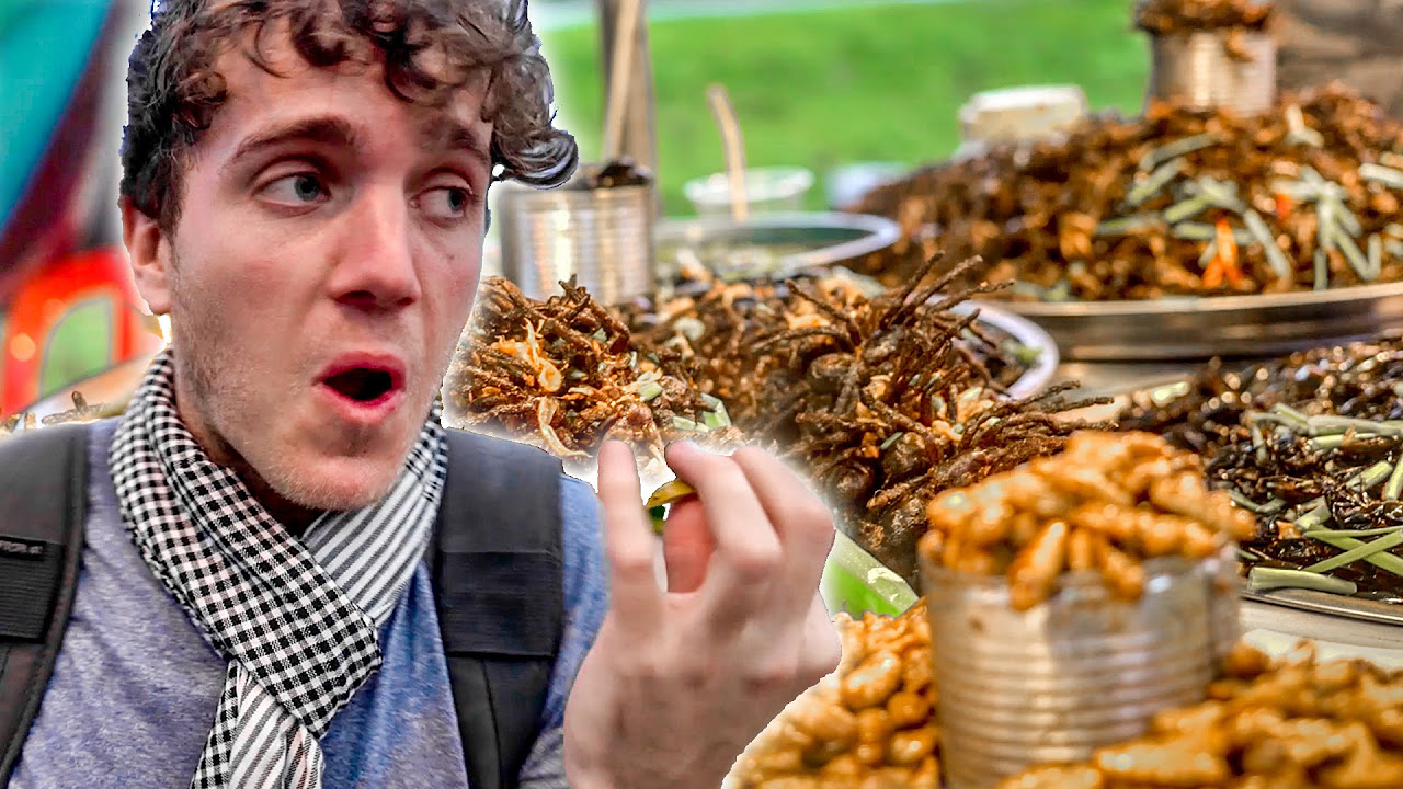 AUSTRALIANS TRY WEIRD CAMBODIAN FOOD