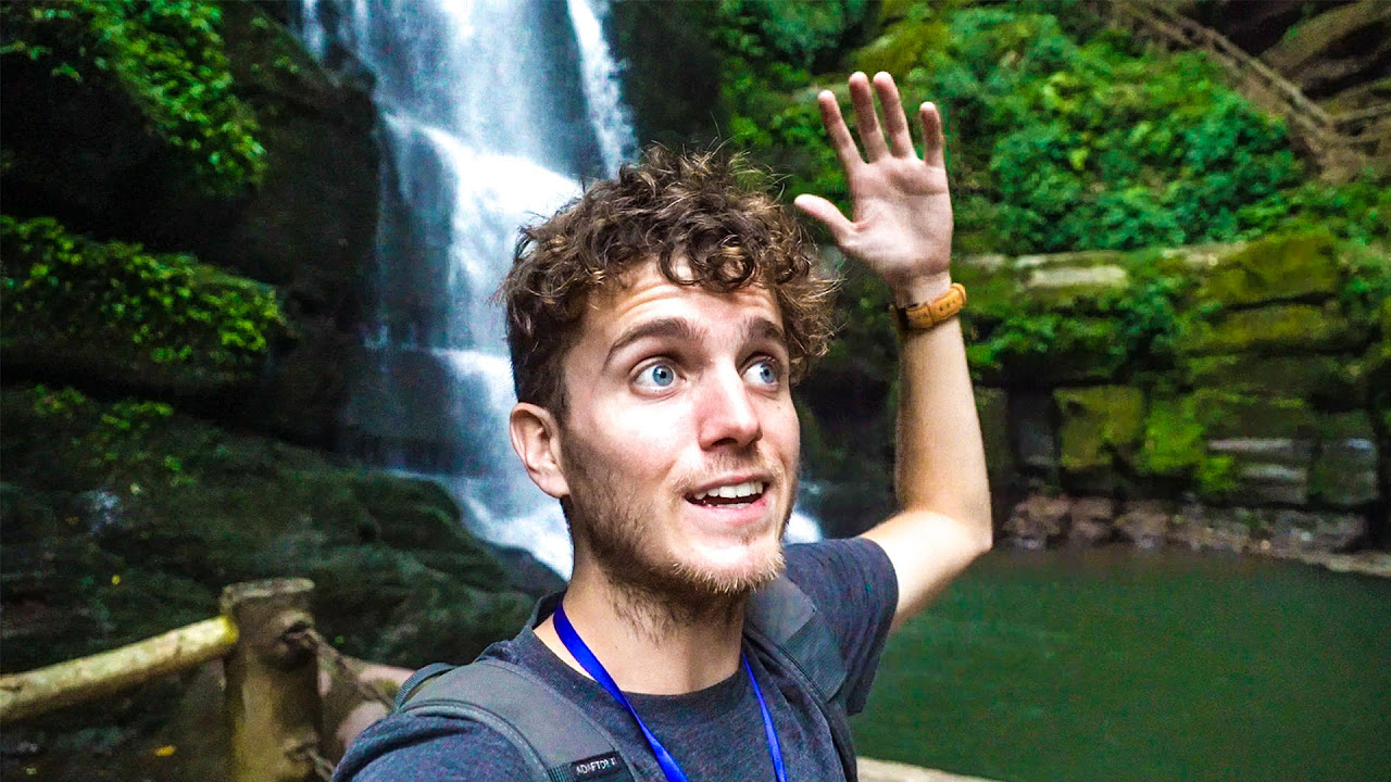 HOW DOES A PLACE LIKE THIS EXIST!? | China Vlog