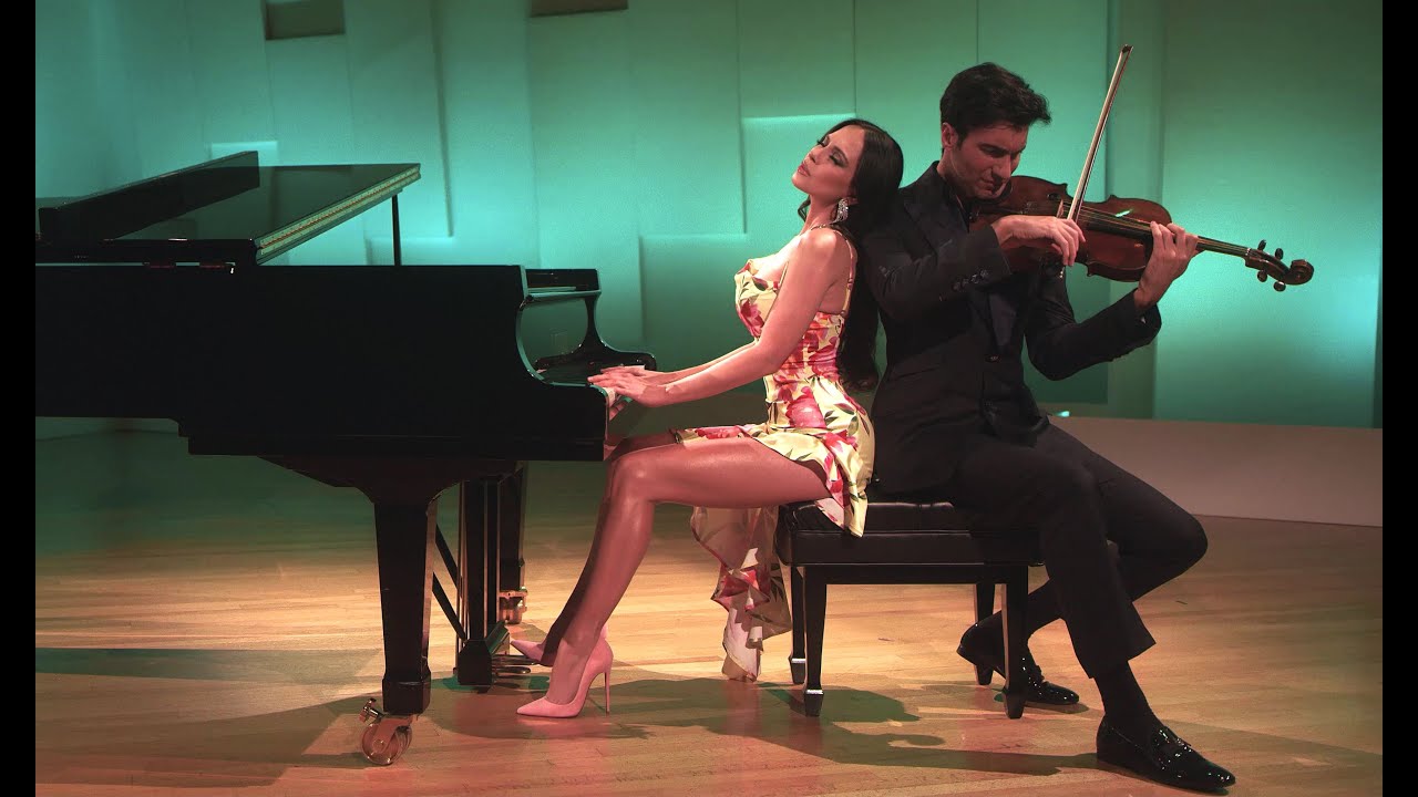 Lola Astanova & David Aaron Carpenter – Song from a Secret Garden