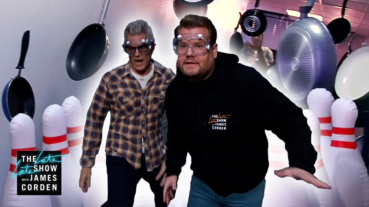 Johnny Knoxville Takes the ‘Jackass’ Route to the Show