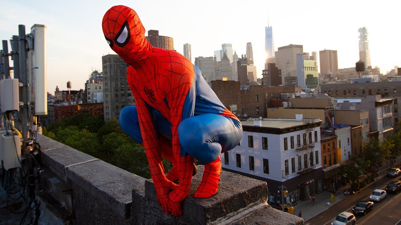 Real Life SPIDER-MAN Saves New York City!