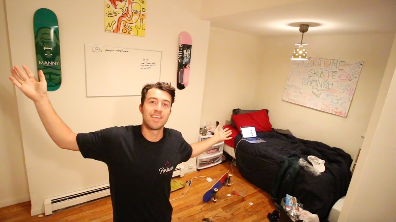 NYC APARTMENT TOUR!