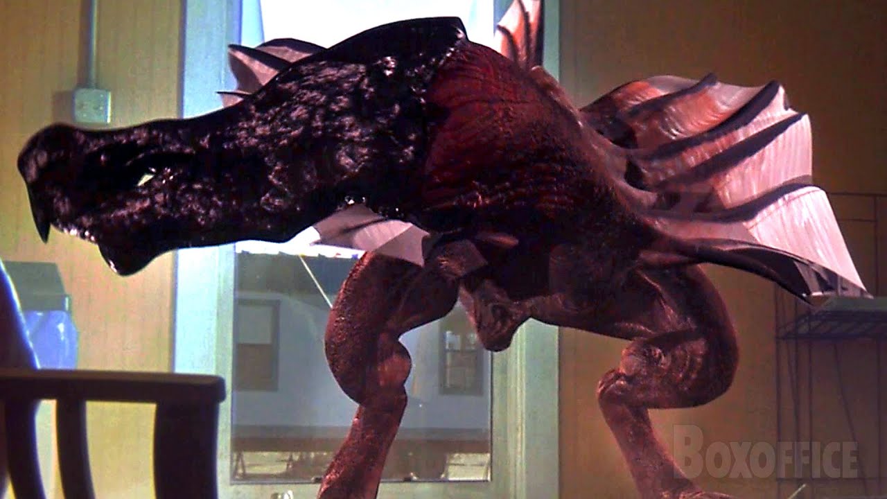 All the best MONSTERS from TREMORS 3   4K