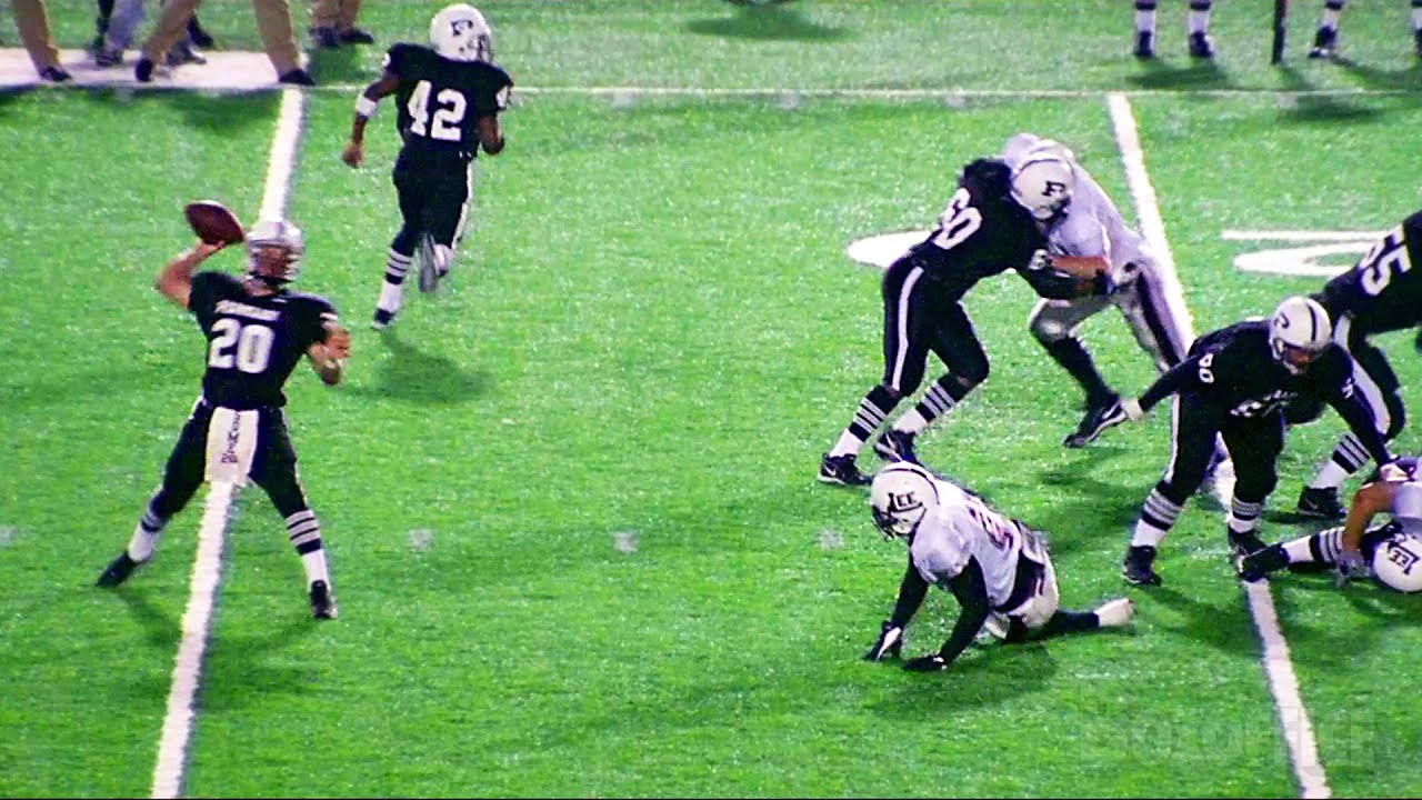 This game had a very surprising ending… | Friday Night Lights | CLIP