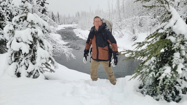 22 Miles (35 km) in a Blizzard Without a Tent - Solo Camping in Survival Shelters-Outdoor Boys