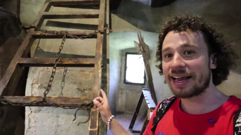 Contenido para miembros PREMIUM: El museo de TORTURA en el castillo de PRAGA!-Luisito Comunica