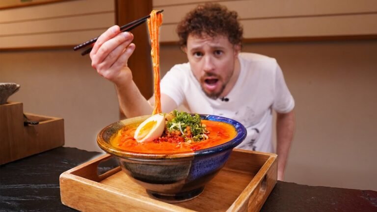 Probando el ramen MÁS PICANTE del mundo | ¿Insoportable?-Luisito Comunica